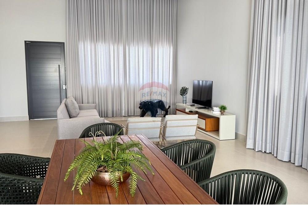 Casa de Condomínio - Venda - Caratinga , Minas Gerais - WhatsApp Image 2025-12-03 at 09.51.31 (2).jpeg - Cozinha da sala de estar - 870711005-17