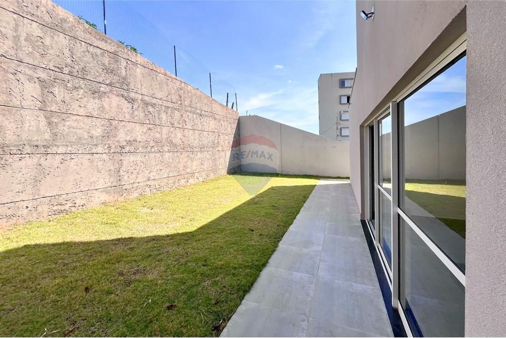 Casa - Venda - Capitólio , Minas Gerais - Imagem do WhatsApp de 2025-10-06 à(s) 11.49.12_d60dc54d.jpg - 870731003-20