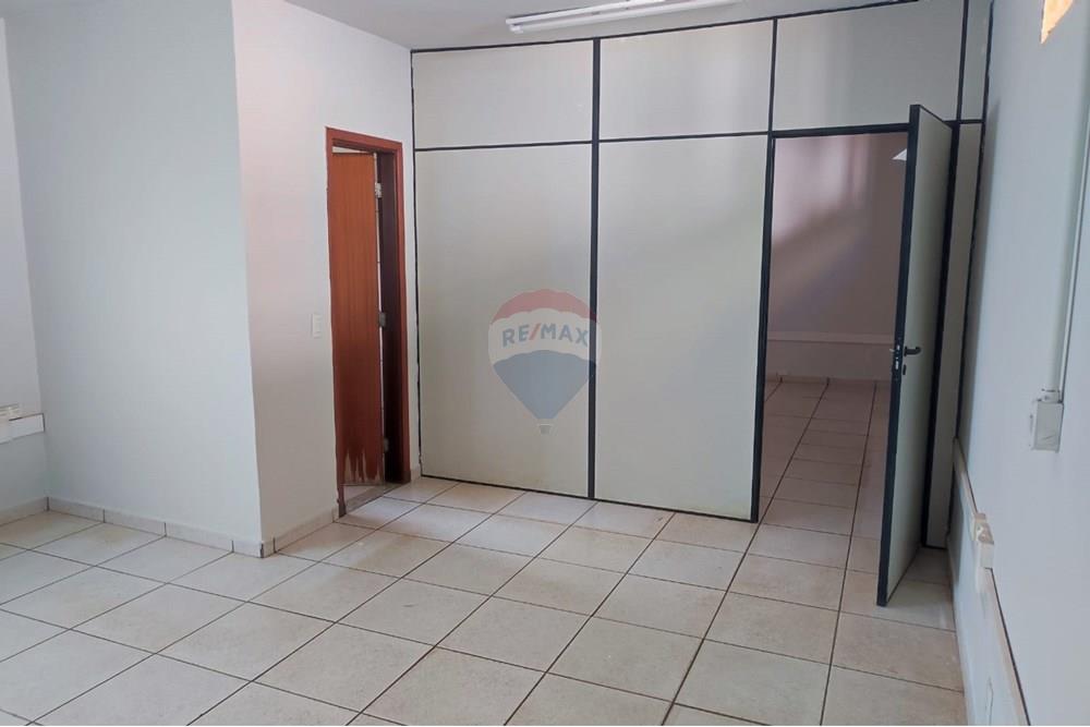 Ponto Comercial/ Loja - Alugar - Ituiutaba , Minas Gerais - WhatsApp Image 2025-12-16 at 13.40.50 (1).jpeg - 870771001-42