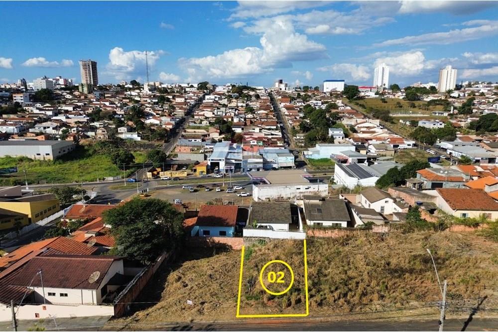 Terreno - Venda - Araxá , Minas Gerais - 01.jpg - 870431045-52