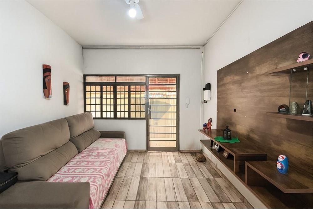 Casa - Venda - Passos , Minas Gerais - WhatsApp Image 2025-12-08 at 12.00.33 (1).jpeg - 870731010-7