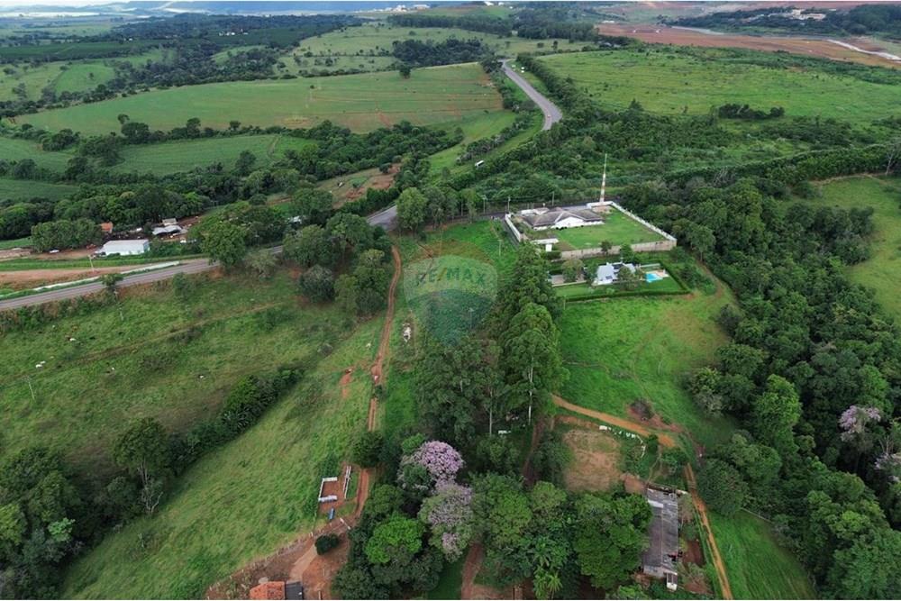 Terreno - Venda - Araxá , Minas Gerais - ADOLFO MARQUES DE SÁ TERRENO ESTRADA VELHA DO BARREIRO FOTO VISTA DO ALTO FUNDOS.jpg - 870431004-103