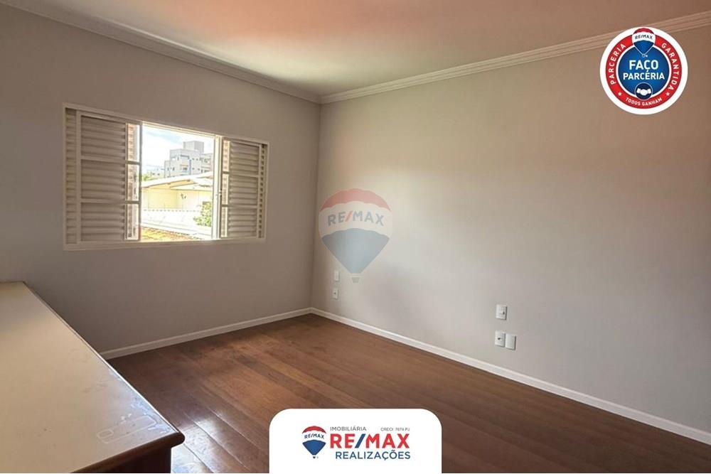 Casa - Venda - Patos de Minas , Minas Gerais - WhatsApp Image 2026-01-06 at 15.25.38 (8).jpeg - 870631022-39