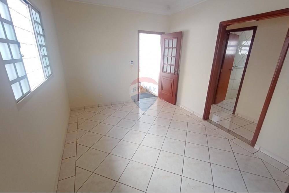 Casa - Venda - Uberaba , Minas Gerais - 06 Casa Venda 340 mil no São José em Uberaba na Remax 870291025-134.jpeg - 870291025-134