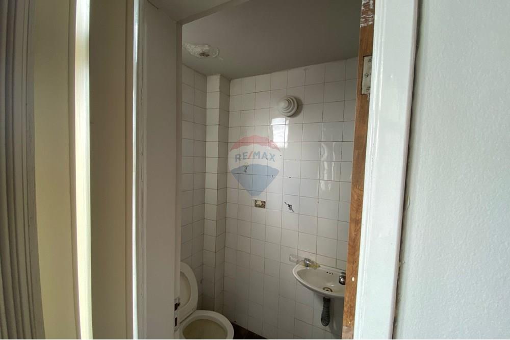 Cj. Comercial/ Sala - Venda - Araxá , Minas Gerais - WhatsApp Image 2025-11-04 at 13.42.21 (3).jpeg - Banheiro - 870431064-8