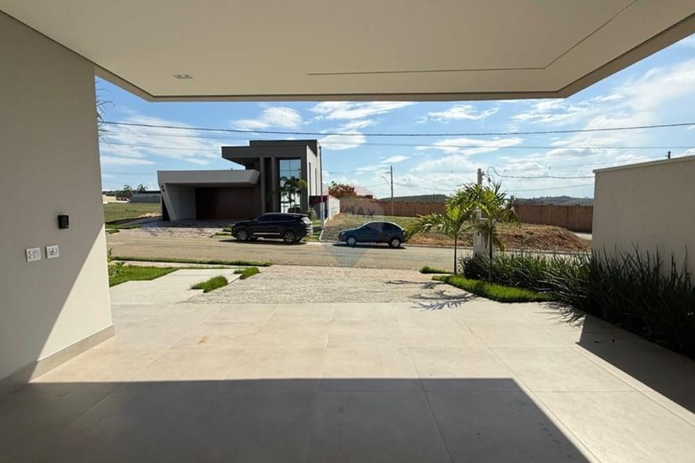 Casa de Condomínio - Venda - Caratinga , Minas Gerais - WhatsApp Image 2025-12-03 at 09.51.38 (1).jpeg - Garagem - 870711005-17