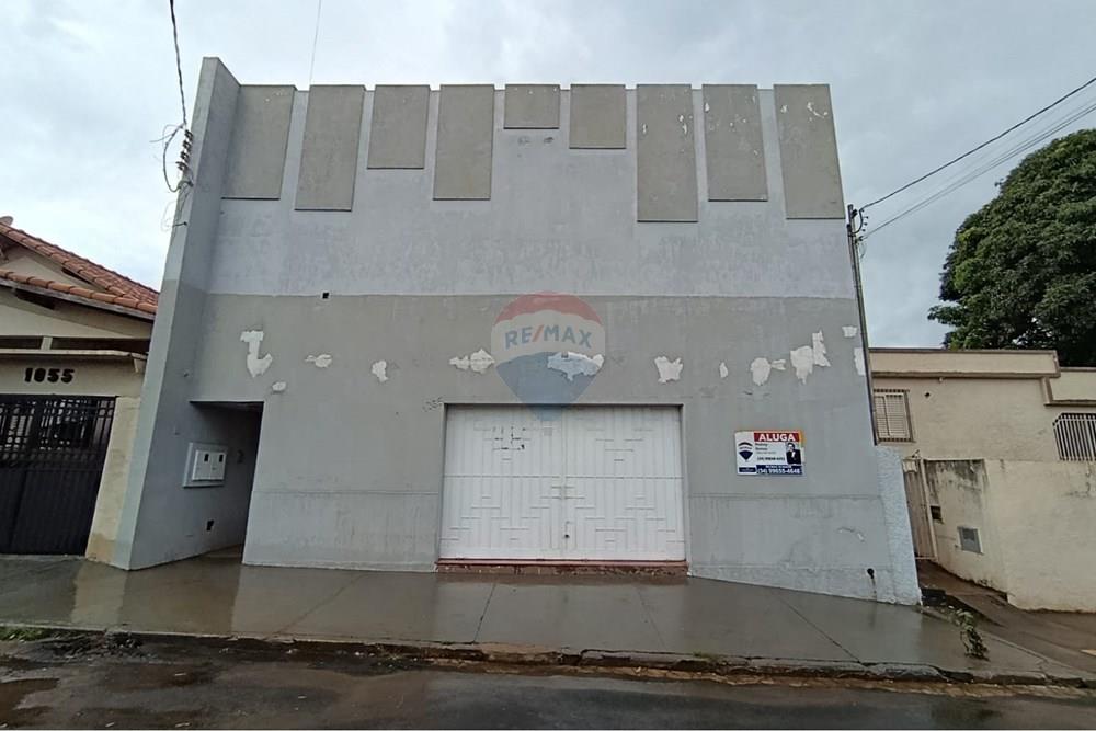 Cj. Comercial/ Sala - Alugar - Ituiutaba , Minas Gerais - WhatsApp Image 2026-01-28 at 14.28.47 (1).jpeg - 870771012-8