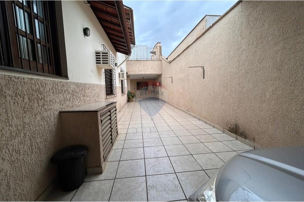 Casa - Venda - Ipatinga , Minas Gerais - WhatsApp Image 2025-12-13 at 12.07.21 (1).jpeg - Garagem - 870711015-15