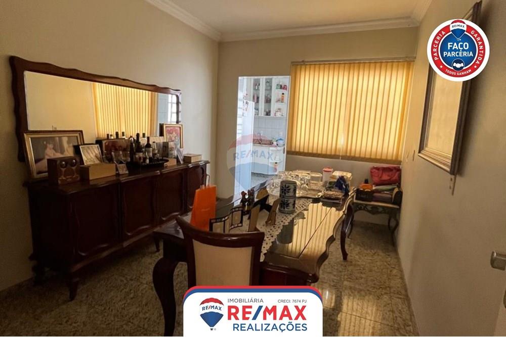 Gyvenamasis - Butas - Patos de Minas , Minas Gerais - BR - 6.jpg - 870631024-34