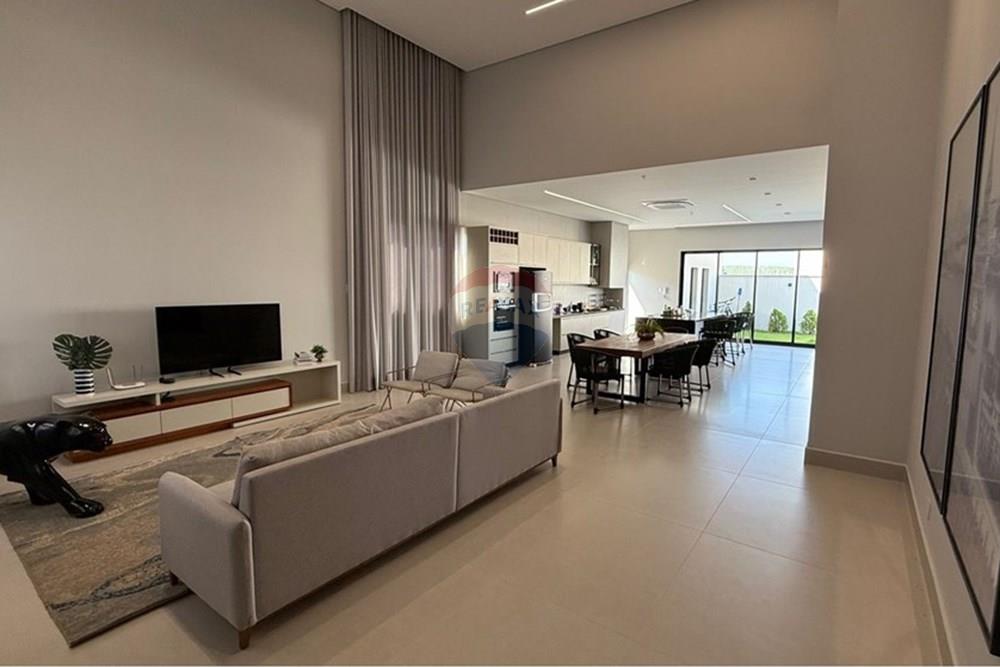 Casa de Condomínio - Venda - Caratinga , Minas Gerais - WhatsApp Image 2025-12-03 at 09.52.12 (3).jpeg - Cozinha da sala de estar - 870711005-17