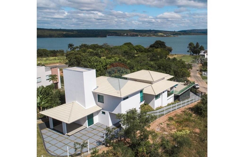 Casa - Venda - Capitólio , Minas Gerais - WhatsApp Image 2026-03-04 at 20.01.250.jpeg - 870791010-3