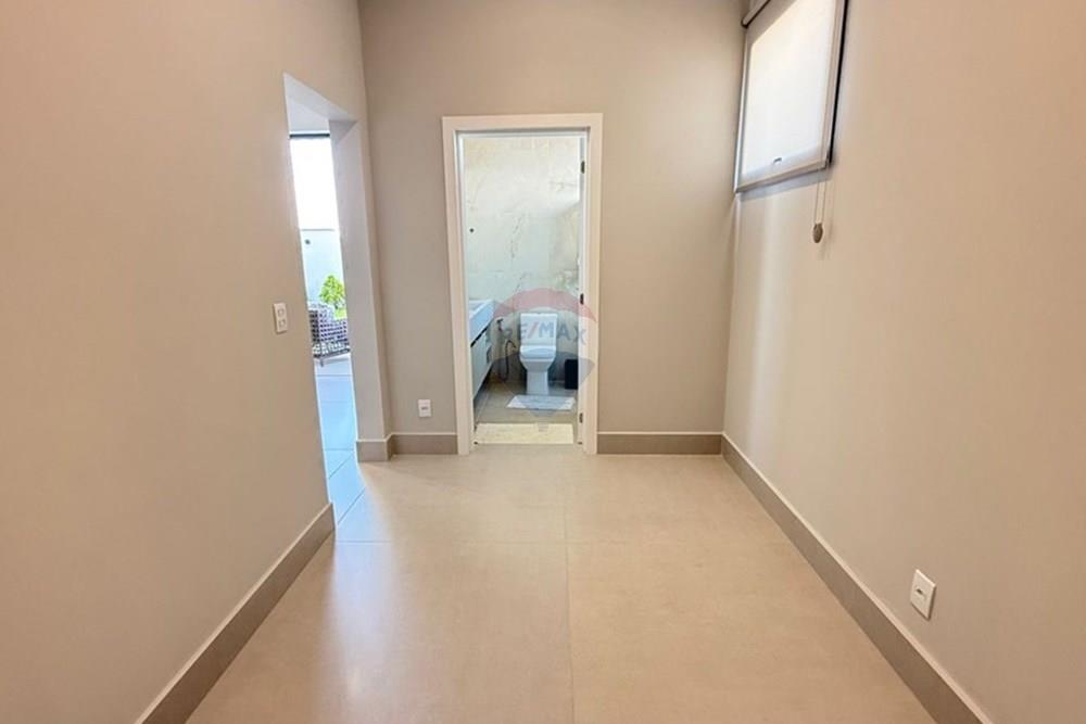 Casa de Condomínio - Venda - Caratinga , Minas Gerais - WhatsApp Image 2025-12-03 at 09.52.13 (1).jpeg - Corredor - 870711005-17