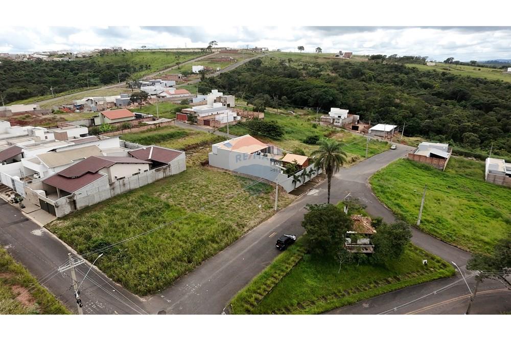 Terreno - Venda - Araxá , Minas Gerais - DJI_20260227100101_0045_D.JPG - Fachada - 870431039-58