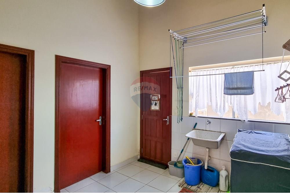 Casa - Venda - Poços de Caldas , Minas Gerais - 71 area de serviço e dispensa (1).jpg - 870361008-71