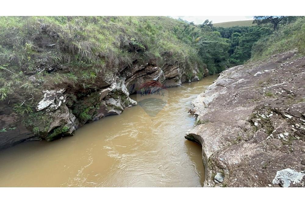 Fazenda - Venda - São Roque de Minas , Minas Gerais - Rio 2.jpg - 870431039-44