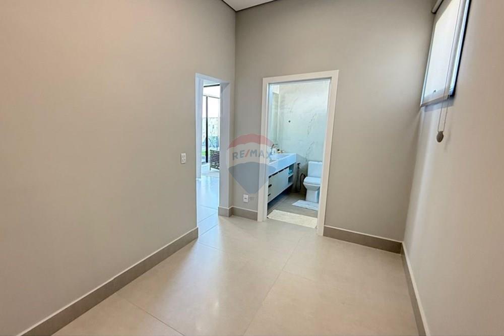 Casa de Condomínio - Venda - Caratinga , Minas Gerais - WhatsApp Image 2025-12-03 at 09.52.14 (5).jpeg - Corredor - 870711005-17