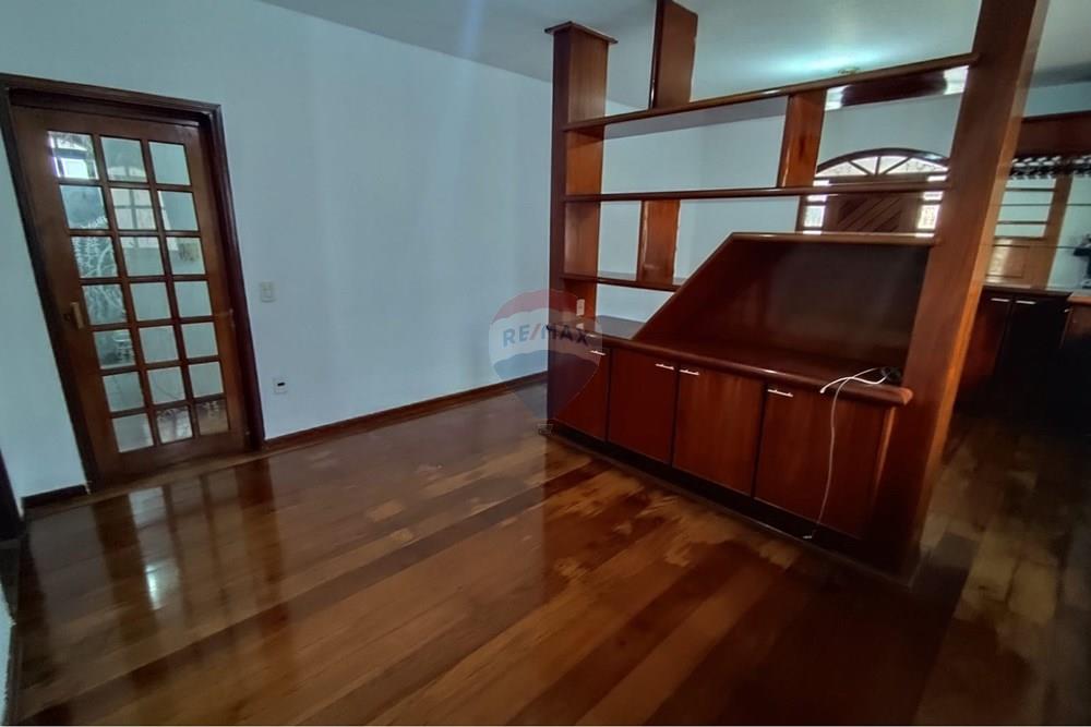 Casa - Venda - Uberlândia , Minas Gerais - WhatsApp Image 2026-02-11 at 10.07.31 (2).jpeg - Sala - 870381030-30