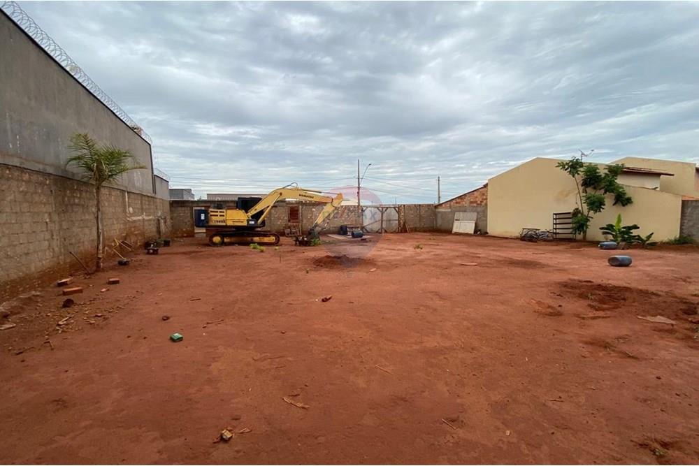 Terreno - Venda - Ituiutaba , Minas Gerais - Imagem do WhatsApp de 2025-11-17 à(s) 10.57.20_d1a88298.jpg - 870771012-3