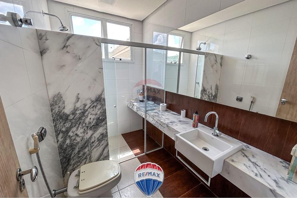 Casa - Venda - Capitólio , Minas Gerais - WhatsApp Image 2026-03-04 at 17.46.19 (1).jpeg - 870791006-5