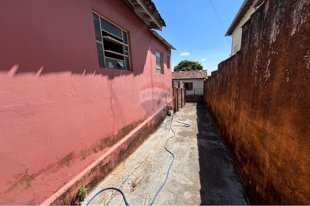 Casa - Venda - Araxá , Minas Gerais - Imóvel Silvana 3.jpeg - Quintal - 870431063-2