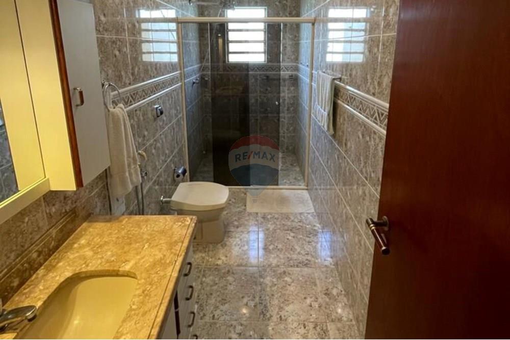 Casa - Venda - Passos , Minas Gerais - Imagem do WhatsApp de 2025-09-19 à(s) 18.12.40_868716e7.jpg - 870731003-17