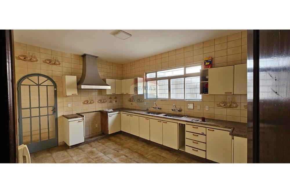 Casa Comercial - Alugar - Belo Horizonte , Minas Gerais - 6bbaa08a-884b-4312-bf14-89544d2d0aa7.jpg - 870761011-46