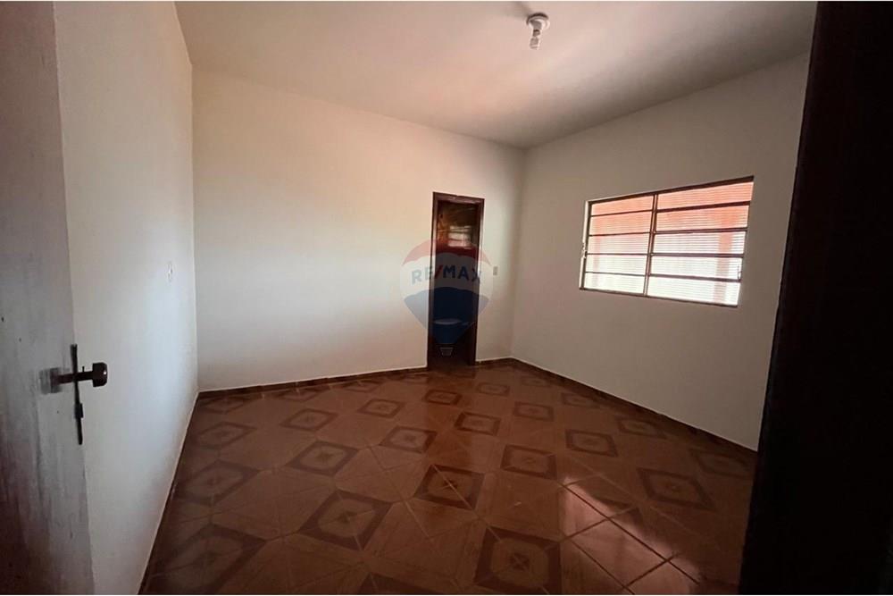 Casa - Venda - Ituiutaba , Minas Gerais - Imagem do WhatsApp de 2025-10-15 à(s) 15.04.05_ebe7c418.jpg - 870771001-26