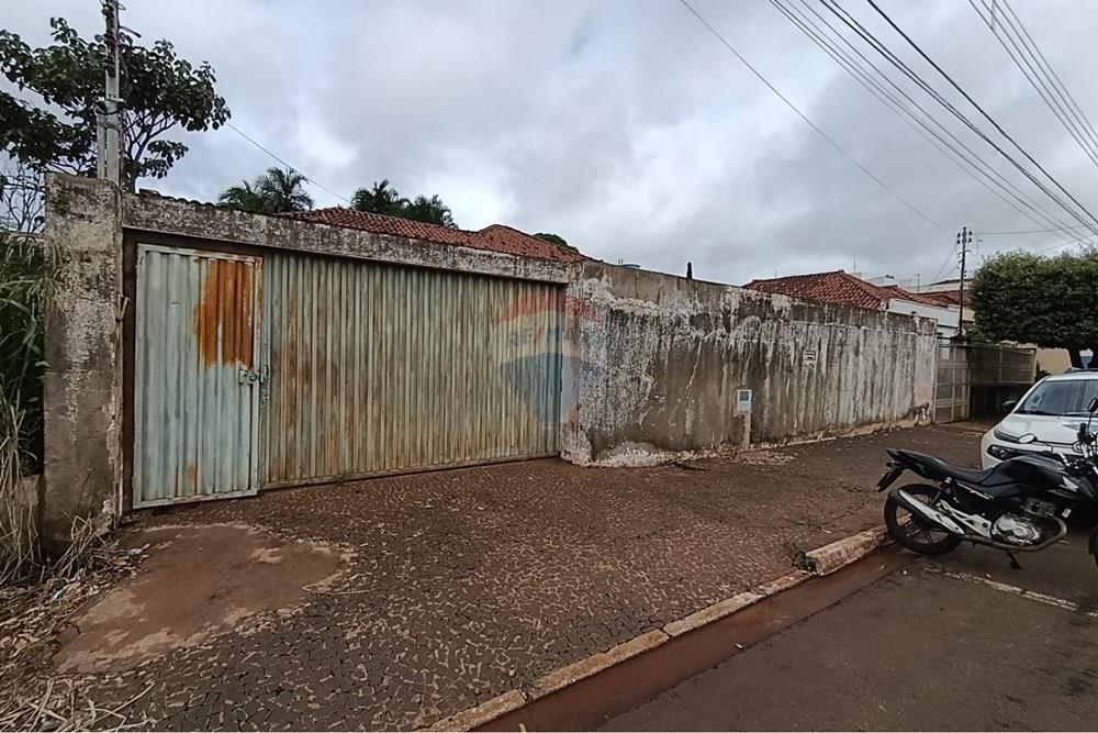 Casa - Alugar - Ituiutaba , Minas Gerais - WhatsApp Image 2026-03-14 at 09.56.49 (2).jpeg - 870771001-53