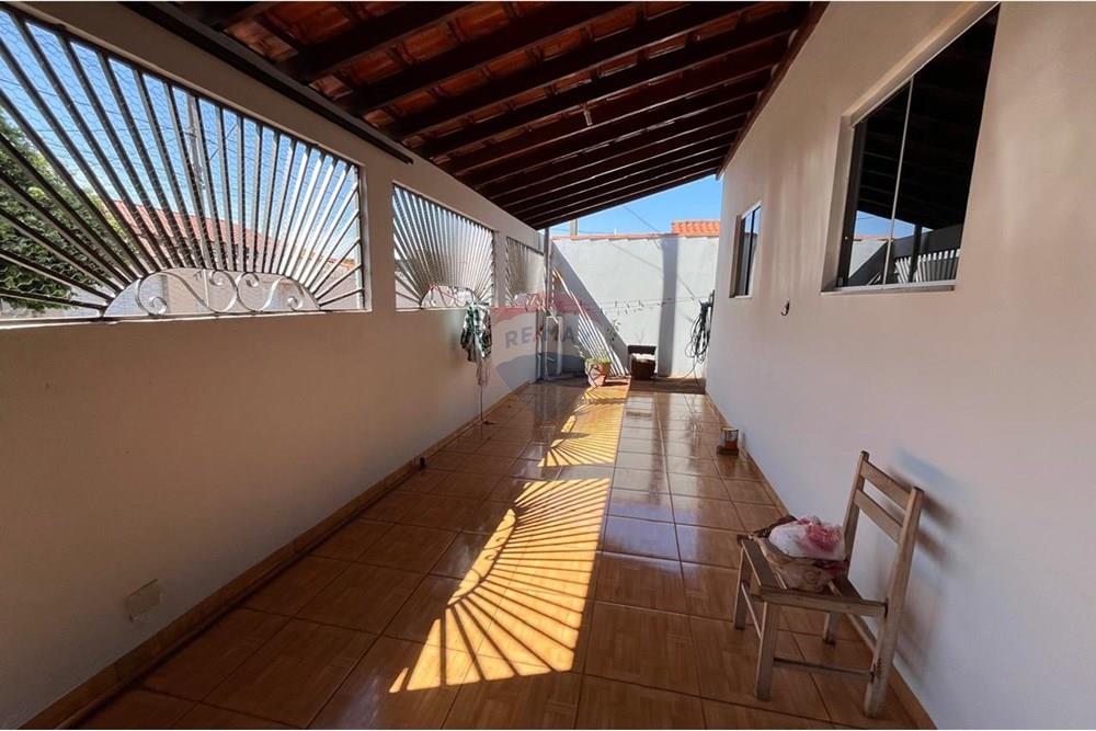 Casa - Venda - Ituiutaba , Minas Gerais - Imagem do WhatsApp de 2025-10-16 à(s) 10.34.40_14ff2fd9.jpg - 870771001-27