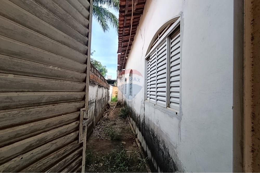 Casa - Venda - Ituiutaba , Minas Gerais - WhatsApp Image 2025-12-22 at 10.43.07 (3).jpeg - 870771001-46