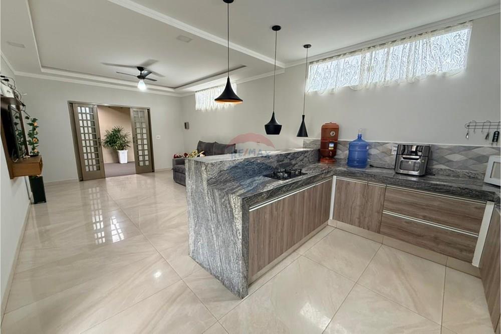 Chácara / Sítio / Fazenda - Venda - São Sebastião do Paraíso , Minas Gerais - CHACARA PAULO-1 (22).jpeg - Cozinha da sala de estar - 870601029-137