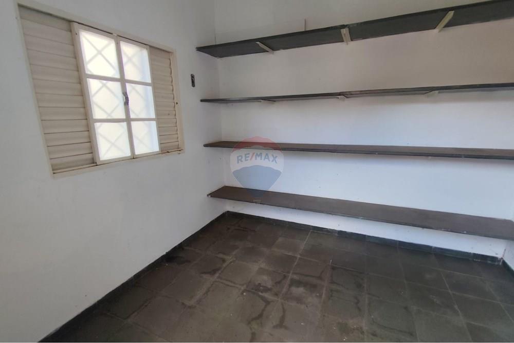 Casa - Venda - Uberlândia , Minas Gerais - WhatsApp Image 2026-02-11 at 10.22.05 (1).jpeg - Despensa - 870381030-30