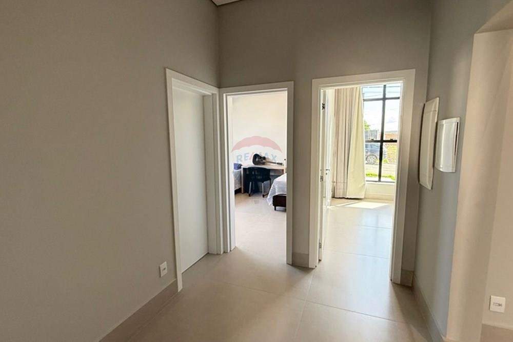 Casa de Condomínio - Venda - Caratinga , Minas Gerais - WhatsApp Image 2025-12-03 at 09.51.31 (1).jpeg - Corredor - 870711005-17