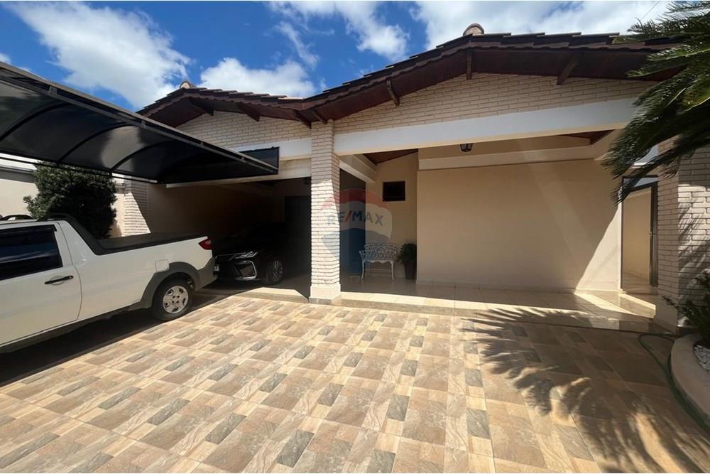 Casa - Venda - Araxá , Minas Gerais - 34b499a0-cd5f-4740-a1ab-468497a4e7e6 (1).jpg - 870431059-24