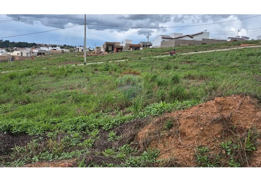 Terreno - Venda - Araxá , Minas Gerais - RODRIGO 10.jpeg - Quintal - 870431054-9