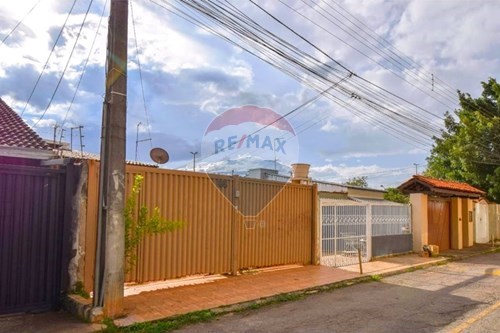 Venda-Casa-SRES Cruzeiro Velho Quadra 5 , 33  - Quadras Poliesportivas  - Velho , Cruzeiro , Distrito Federal , 70640-027-880221055-37