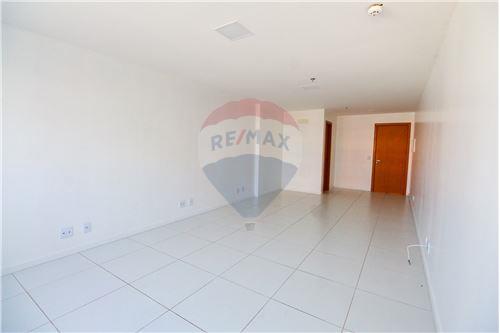 Alugar-Cj. Comercial/ Sala-SIG QUADRA 4 LOTE 75 ED FINANCIAL CENTER , 75  - SIG , Brasília , Distrito Federal , 70610440-880241029-37