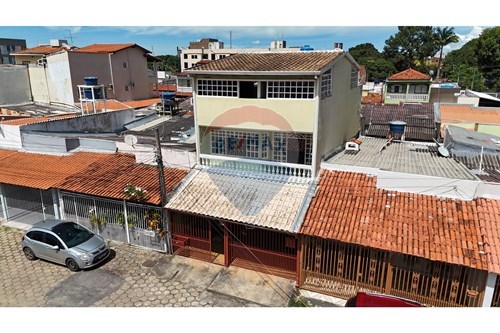 Venda-Casa-QI 02 Conjunto J , 14  - Pão de açúcar  e mec,donauds  - Guara I , Guara , Distrito Federal , 71010100-880351037-65