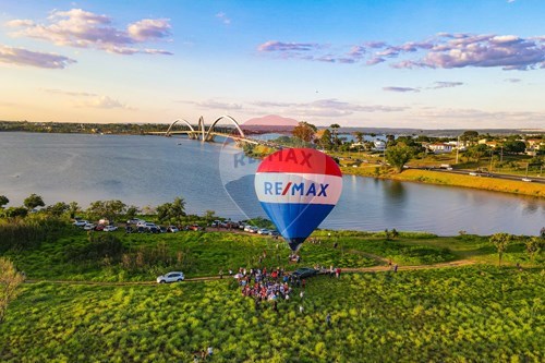 Venda-Casa-Jardim Botânico , Brasília , Distrito Federal , 71684-590-880321021-57