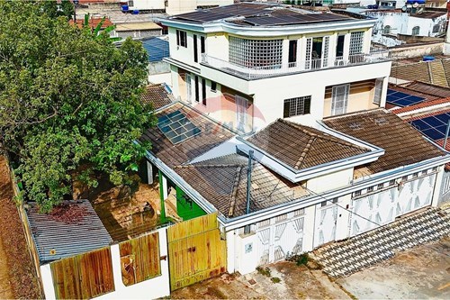 Venda-Sobrado-QE 28 CONJUNTO A , 28  - Guara II , Guara , Distrito Federal , 71060012-880391011-956