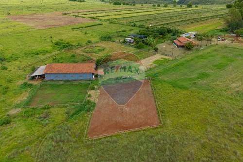 Venda-Chácara / Sítio / Fazenda-NUCLEO RURAL LAGO OESTE RUA 21 , 1000, 1020 E 1021  - DF 001  - Sobradinho II , Distrito Federal , 73.100-630-880111107-15