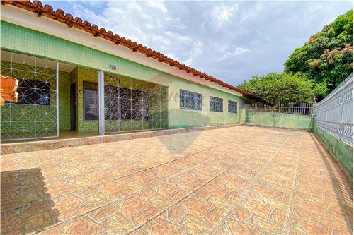 For Sale-House-Quadra 10 Conjunto B , 0  - Sobradinho , Sobradinho , Distrito Federal , 730.051-02-880261024-16