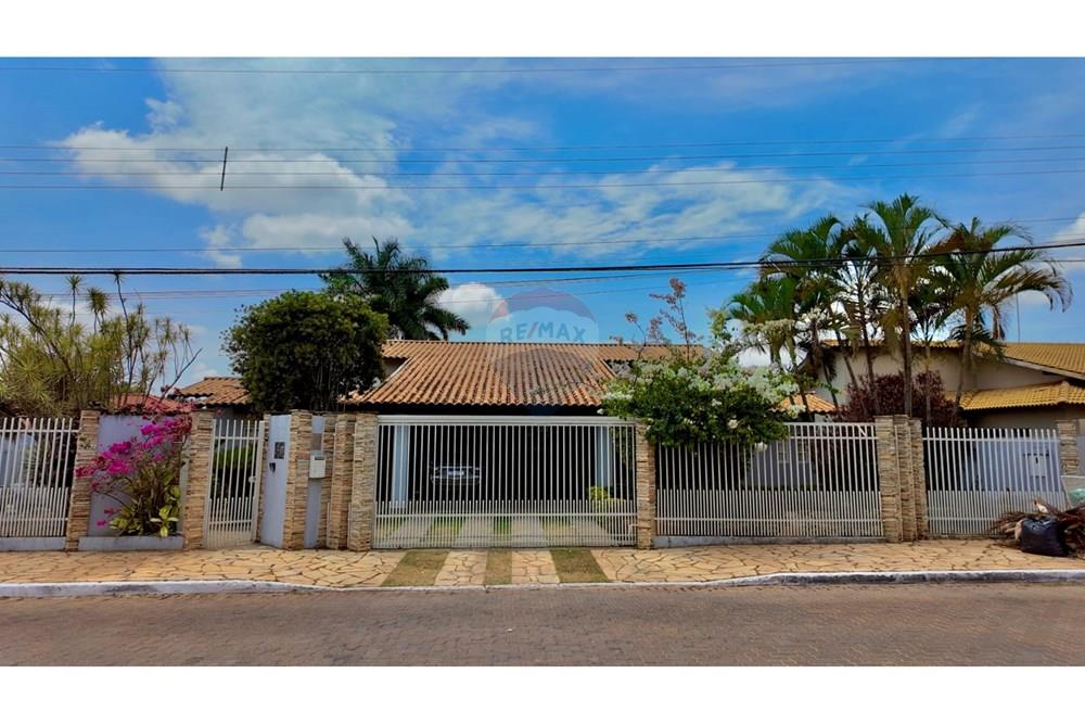 Casa de Condomínio - Venda - Brasília , Distrito Federal - frente da casa.jpeg - 880341020-48
