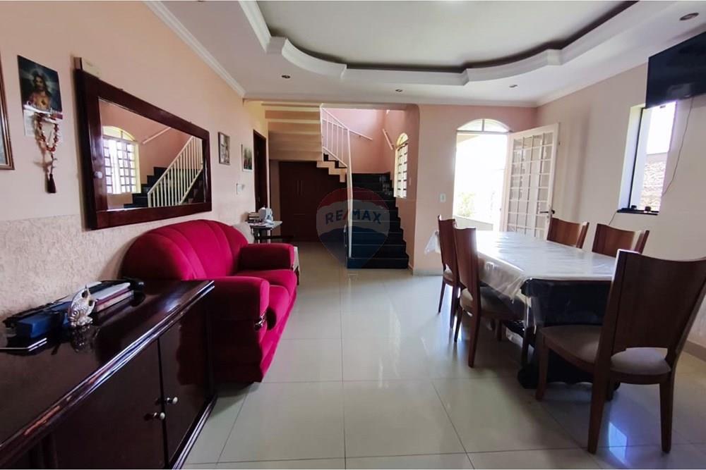 Casa - Venda - Vicente Pires , Distrito Federal - WhatsApp Image 2026-02-24 at 11.22.59 (2).jpeg - 880231178-8