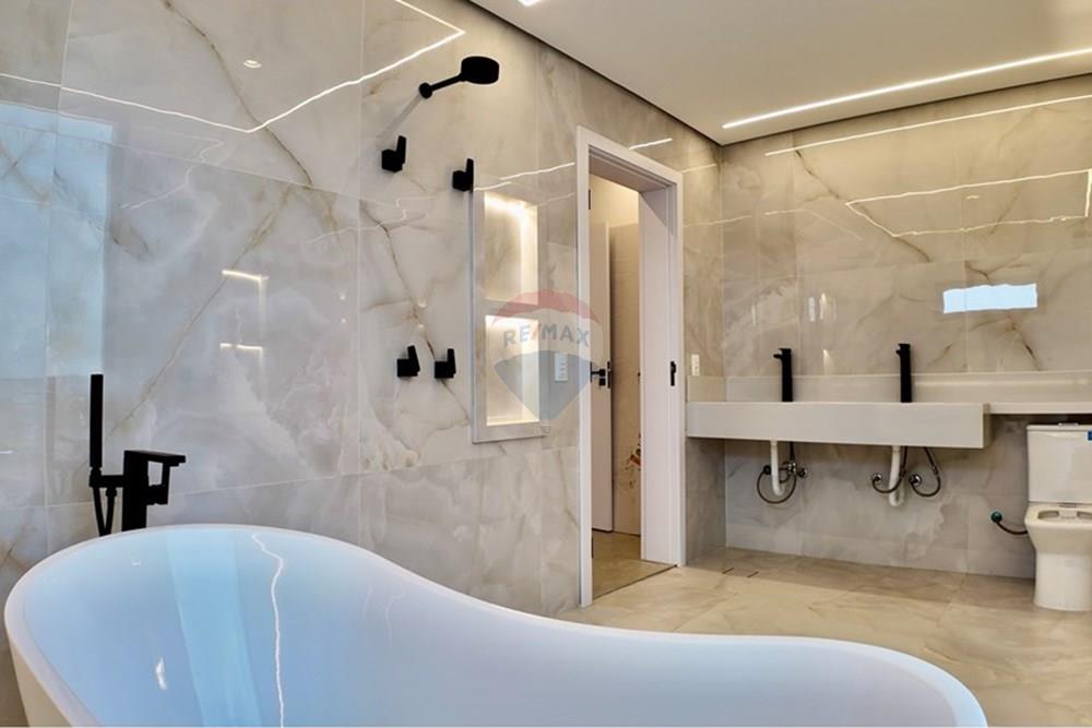 Casa de Condomínio - Venda - Brasília , Distrito Federal - DJI_20241003162733_0961_D.jpg - Banheiro - 880261134-35