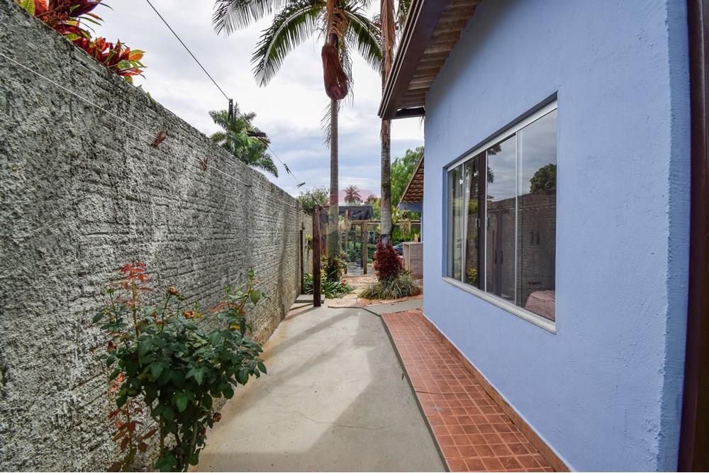 Casa - Alugar - Brasília , Distrito Federal - Corredor lateral externo 1.JPG - 880151004-218