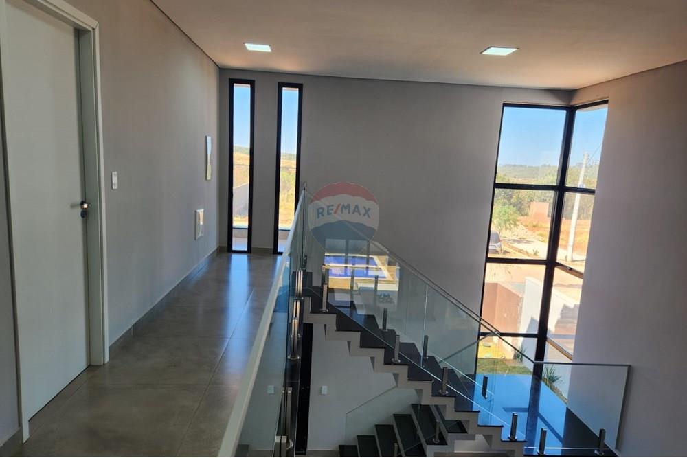 Casa - Venda - Brasília , Distrito Federal - Hall de distribuição andar superior 1.jpg - 880151004-213