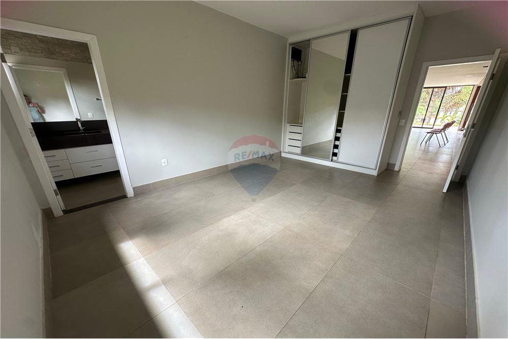 Ponto Comercial/ Loja - Alugar - Brasília , Distrito Federal - 26 - 880321003-373