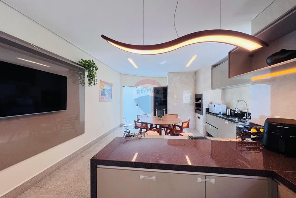 Casa de Condomínio - Venda - Vicente Pires , Distrito Federal - WhatsApp Image 2026-03-06 at 09.02.24 (3).jpeg - 880341018-230