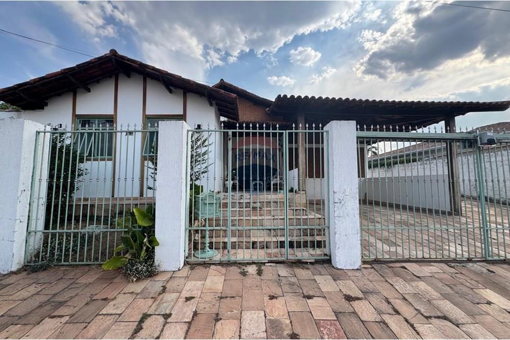 Casa - Venda - Brasília , Distrito Federal - Vista entrada IV.jpeg - 880241073-4